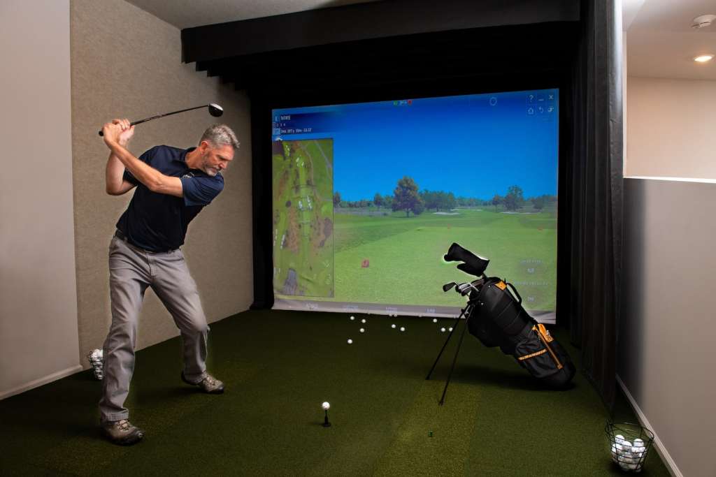 Community Golf Simulator: Summit at Mill Hill